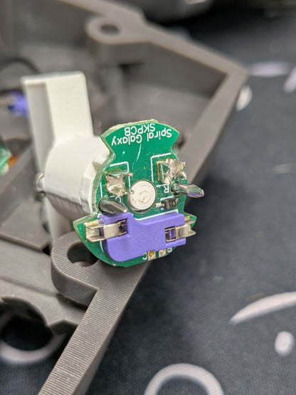 Twist PCB installer tool